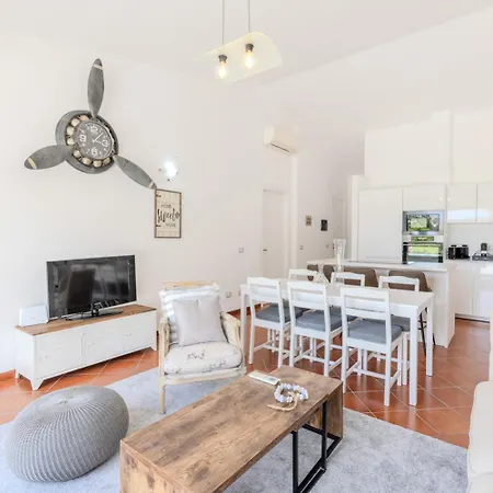 Casa Delle Brezze - A Due Passi Dalla Riva Holiday home *