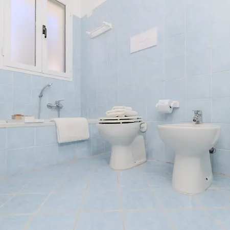 Casa Delle Brezze - A Due Passi Dalla Riva 度假居 *